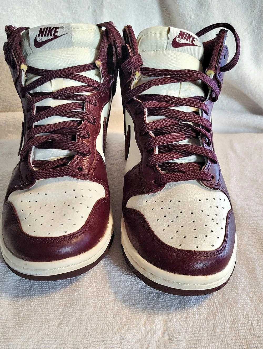 Nike Dunk High Sail Team Red Sneakers Red & White